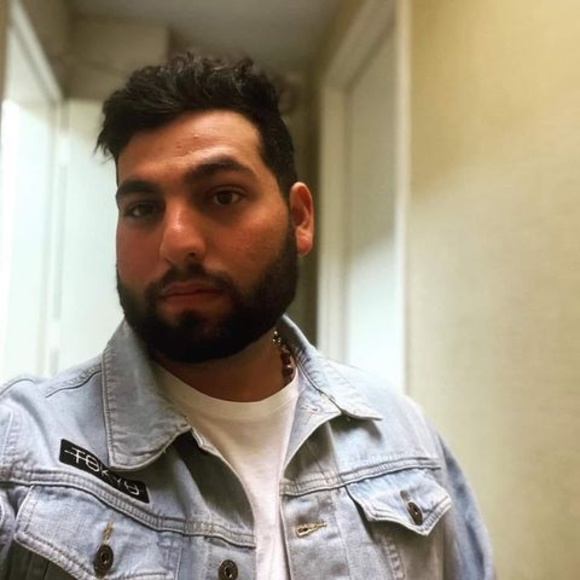 Meet your Posher, Joshua - Picture 1 of 1